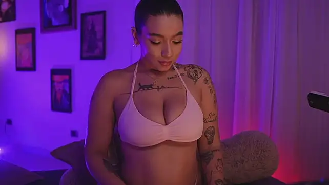 HannahW_'s Live XXX Chat
