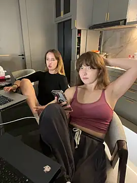عرض كام Nura_n_Sarah