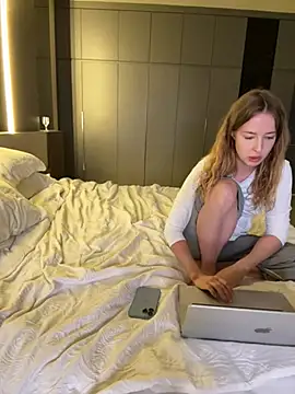 Nura_n_Sarah Webcam show