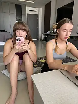 عرض كام Nura_n_Sarah
