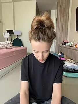Nura_n_Sarah Шоу с уебкамера