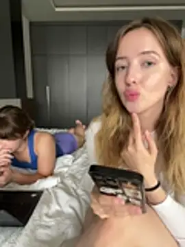 Nura_n_Sarah Webcam-Show