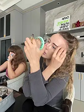 Nura_n_Sarah Webcam show