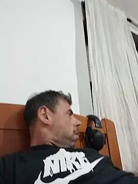 leo_pt_BR's Webcam Show