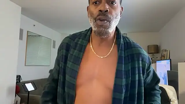 theblacklordmaster: διαδικτυακό σόου στην κάμερα
