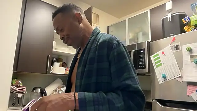 theblacklordmaster Show in webcam