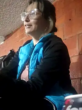 ERIS666 Adlı Modelin Canlı XXX Sohbeti
