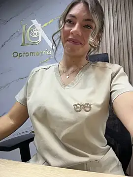 alicee16 Adlı Modelin Web Kamerası Şovu