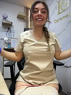 Chat +18 de alicee16 ao vivo