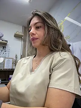 Show de alicee16 na webcam