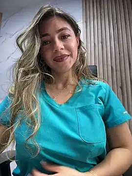 alicee16's Webcam Show