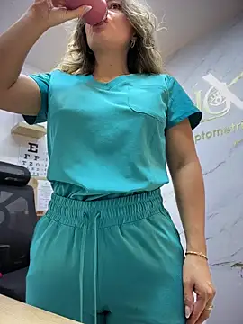 alicee16 Adlı Modelin Web Kamerası Şovu