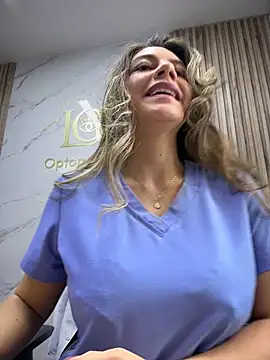 alicee16's Webcam Show