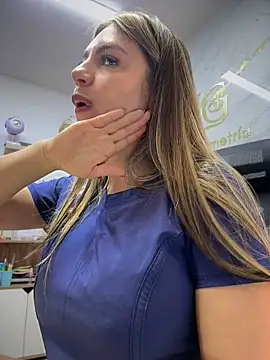 Chat +18 de alicee16 ao vivo