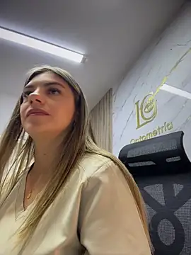 alicee16's Webcam Show