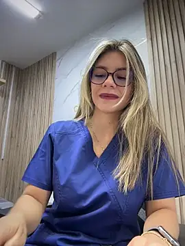 alicee16's Webcam Show