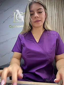 alicee16's Webcam Show