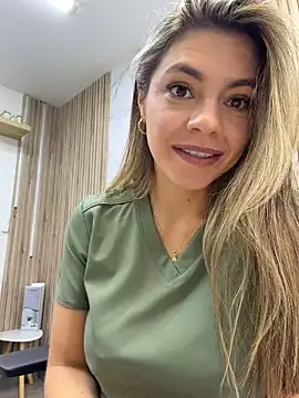 alicee16's Webcam Show