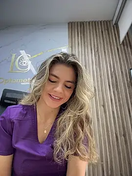 Show de alicee16 na webcam