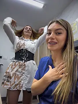 alicee16 Show in webcam