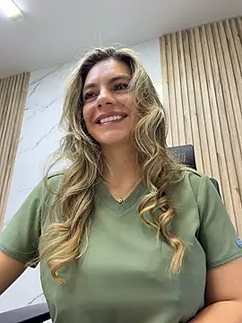 alicee16's Webcam Show