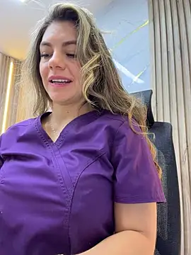 Chat +18 de alicee16 ao vivo