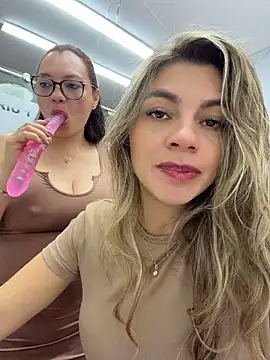 alicee16's Webcam Show