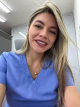 alicee16's Live XXX Chat