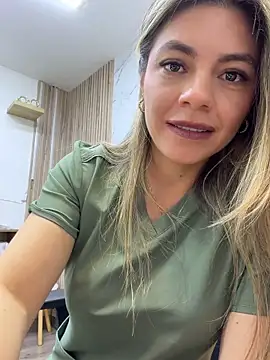 alicee16's Webcam Show