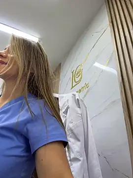 alicee16 Adlı Modelin Web Kamerası Şovu