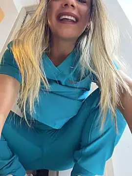alicee16's Live XXX Chat
