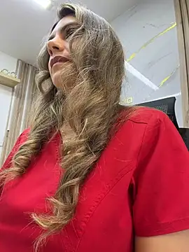 Show de alicee16 na webcam
