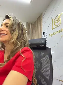 Show de alicee16 na webcam