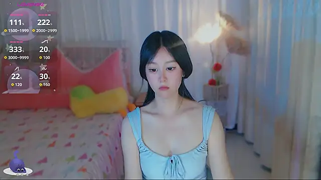 Aimee-520 即時 XXX 聊天