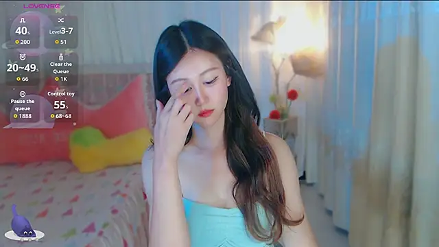 Aimee-520 Adlı Modelin Canlı XXX Sohbeti