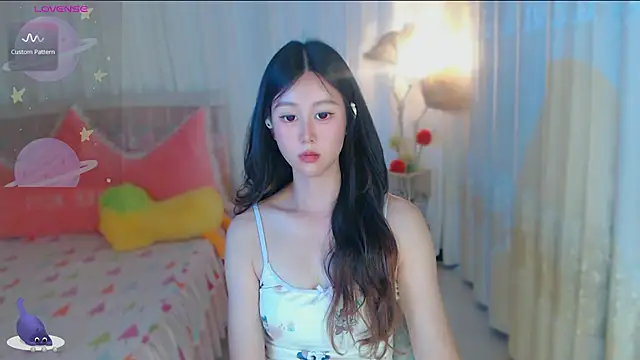 Aimee-520 即時 XXX 聊天