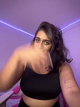 Aliciia777 – Naživo XXX chat