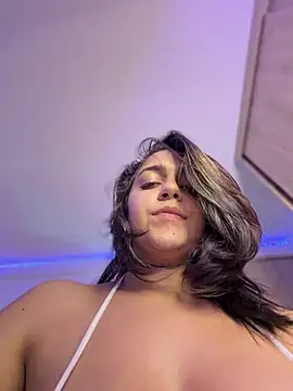 دردشة Aliciia777 الجنسية المباشرة