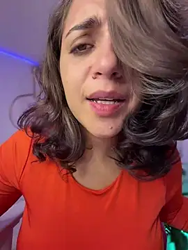 צ'אט XXX בשידור חי של Aliciia777