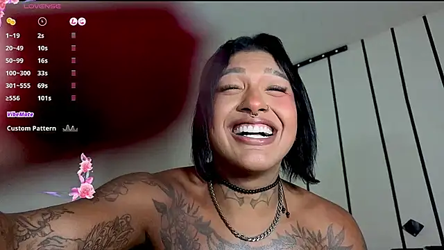 IsabellBigtitsxx 网络视讯表演