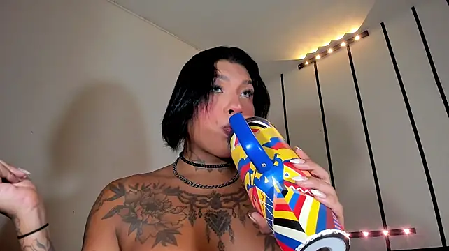 โชว์เว็บแคมของ IsabellBigtitsxx