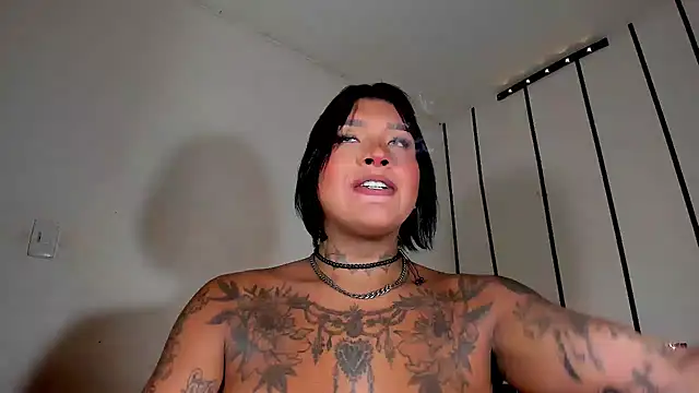 Webkamerová show IsabellBigtitsxx