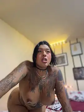 IsabellBigtitsxx Webcam-Show
