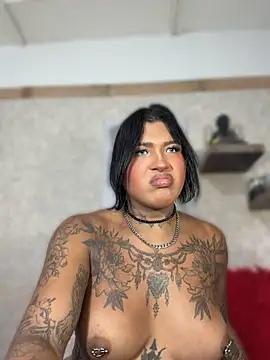 โชว์เว็บแคมของ IsabellBigtitsxx