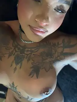Show Webcam de IsabellBigtitsxx