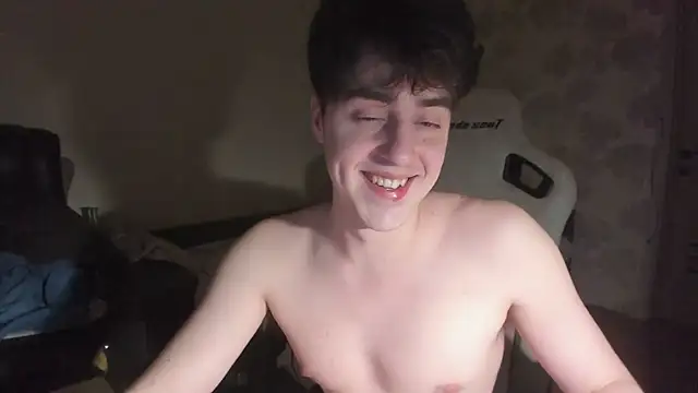 Knuckles17 webcam show