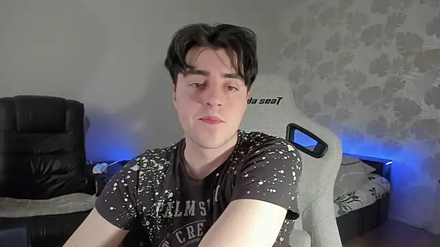 Knuckles17n Live XXX chat