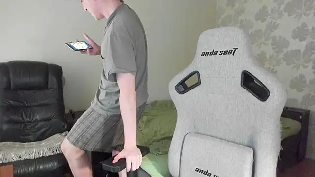 Knuckles17 webcam show