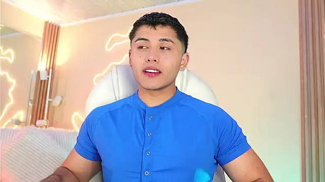 MatiasKorn Show in webcam