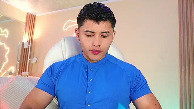 MatiasKorn webcam show